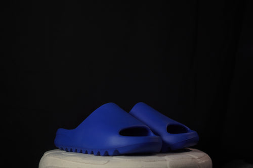 adidas Yeezy Slide